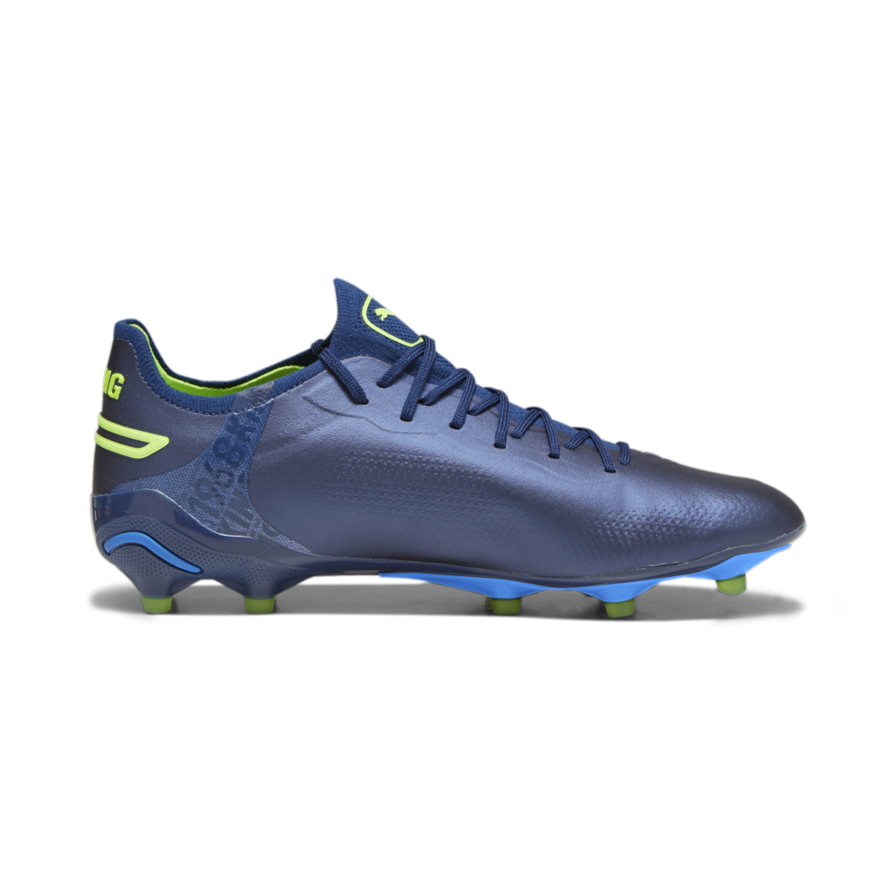 PUMA King Ultimate FG/AG Football Boot